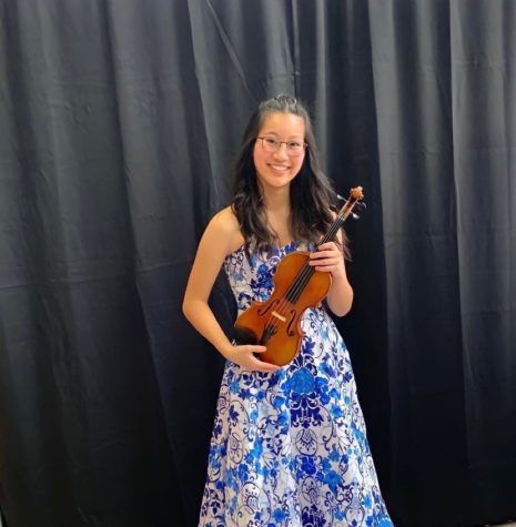 Melinda Chen with her violin